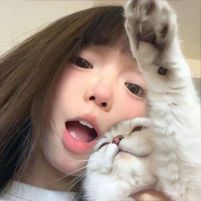 双眼凝视
